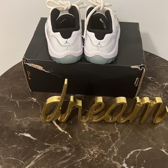 JORDAN 11 RETRO LOW Size 6 C Toddler - Picture 4 of 9